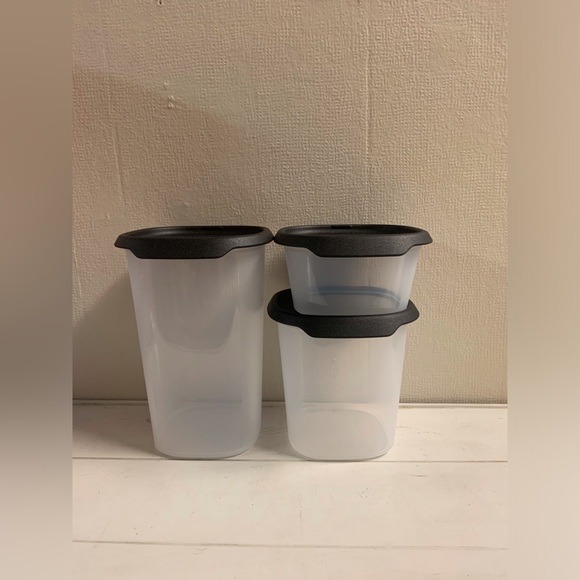 Tupperware One Touch Small Square Container Set - Picture 4 of 7